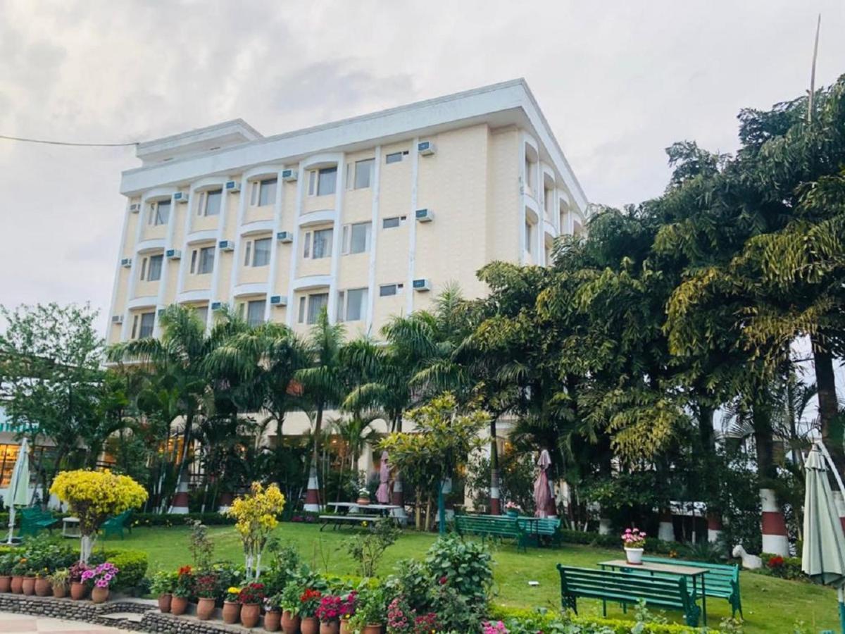 Hotel Bali Resort Extension Katra  Esterno foto